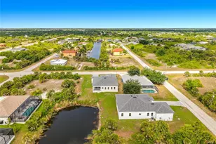 10262 Kingsville Dr, Port Charlotte, FL 33981 - Photo 29