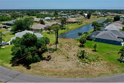 23 Medalist Circle, Rotonda West, FL 33947 - Photo 1