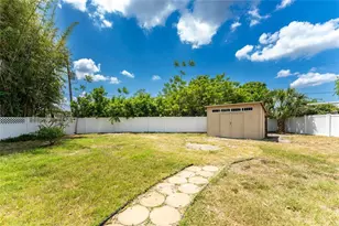 557 Magnolia Ave NW, Port Charlotte, FL 33952 - Photo 29