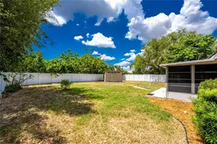 557 Magnolia Ave NW, Port Charlotte, FL 33952 - Photo 31