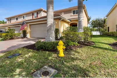 3719 Crofton Court, Fort Myers, FL 33916 - Photo 3
