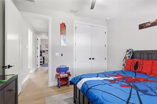 8105 Antwerp Cir, Port Charlotte, FL 33981 - Photo 21
