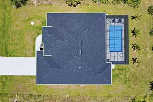 8105 Antwerp Cir, Port Charlotte, FL 33981 - Photo 37