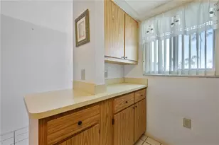 12538 SW Kingsway Cir, Lake Suzy, FL 34269 - Photo 15