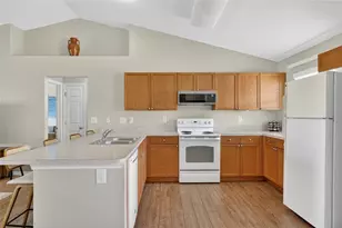 421 Londrina Dr, Punta Gorda, FL 33983 - Photo 11
