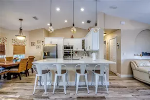 2613 SW 7th Pl, Cape Coral, FL 33914 - Photo 13