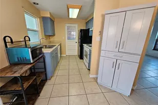 531 Azalea Dr NW, Port Charlotte, FL 33952 - Photo 11