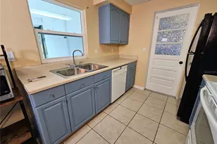 531 Azalea Dr NW, Port Charlotte, FL 33952 - Photo 15