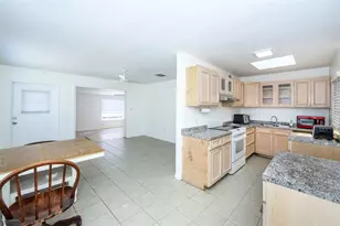 510 Sharon Cir, Port Charlotte, FL 33952 - Photo 9