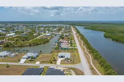 15400 Alcove Circle, Port Charlotte, FL 33981 - Photo 5