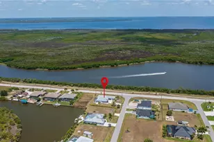 15400 Alcove Cir, Port Charlotte, FL 33981 - Photo 7