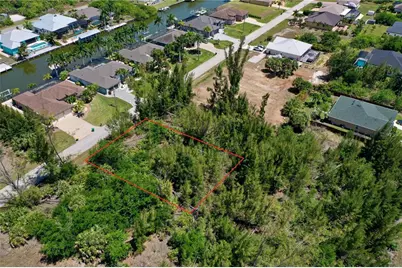 8401 Antwerp Circle, Port Charlotte, FL 33981 - Photo 13