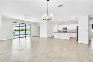 9829 Hilltop Dr, Venice, FL 34292 - Photo 5