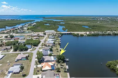174 Spring Lake Boulevard NW, Port Charlotte, FL 33952 - Photo 11