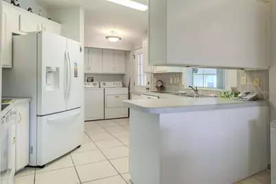2100 Kings Highway #390, Port Charlotte, FL 33980 - Photo 7