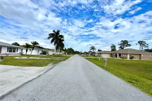 23372 Mullins Ave, Port Charlotte, FL 33954 - Photo 41