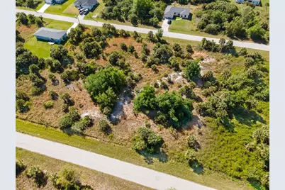 19053 Sheriff Avenue, Port Charlotte, FL 33954 - Photo 7