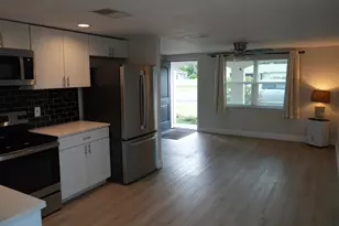 972 Ponderosa Rd, Venice, FL 34293 - Photo 3