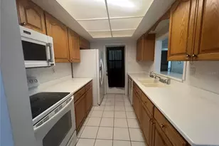 8250 Lombra Ave, North Port, FL 34287 - Photo 7