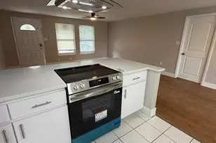 1505 Newton St, Port Charlotte, FL 33952 - Photo 5
