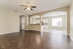 2114 The Oaks Blvd, Kissimmee, FL 34746 - Photo 5