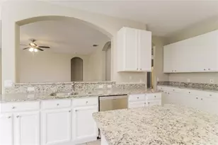 2114 The Oaks Blvd, Kissimmee, FL 34746 - Photo 7