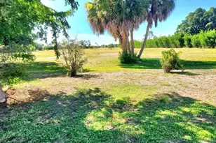 2451 Aquilos Ct, Port Charlotte, FL 33952 - Photo 3