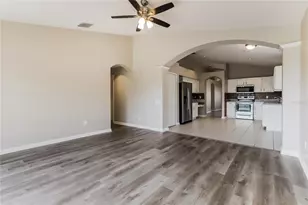 13302 Evening Sunset Ln, Riverview, FL 33579 - Photo 9