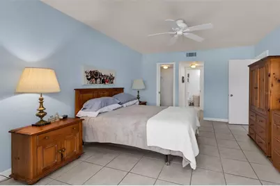 3100 Harbor Boulevard #203, Port Charlotte, FL 33952 - Photo 17
