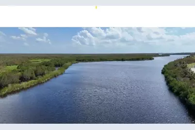 7913 Lakes Edge Lane, Port Charlotte, FL 33981 - Photo 25