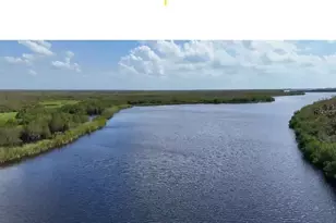 7913 Lakes Edge Ln, Port Charlotte, FL 33981 - Photo 25