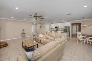640 Encarnacion St, Punta Gorda, FL 33983 - Photo 25
