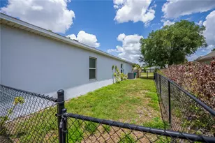 640 Encarnacion St, Punta Gorda, FL 33983 - Photo 9