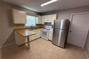 11081 Pendleton Ave, Englewood, FL 34224 - Photo 3