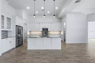 8314 Tracy Cir, Port Charlotte, FL 33981 - Photo 15