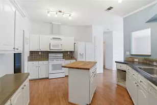 110 W Marland Ct, Nokomis, FL 34275 - Photo 19