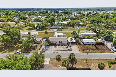 110 W Marland Court, Nokomis, FL 34275 - Photo 7