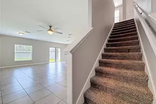 7405 Evening Primrose Ct, Tampa, FL 33619 - Photo 9
