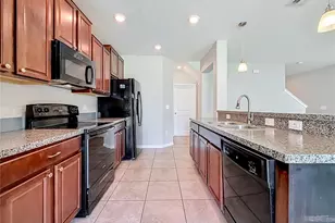 7405 Evening Primrose Ct, Tampa, FL 33619 - Photo 15