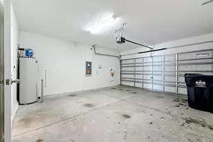 7405 Evening Primrose Ct, Tampa, FL 33619 - Photo 49