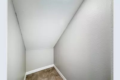 7405 Evening Primrose Court, Tampa, FL 33619 - Photo 21
