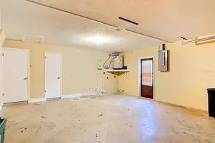 9020 Dorsey St, Spring Hill, FL 34608 - Photo 37