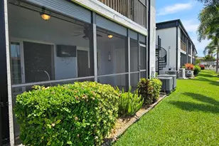 4722 SE 1st Pl, Cape Coral, FL 33904 - Photo 11