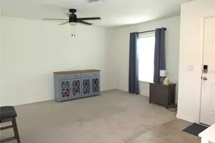 1719 Hainsworth Ct, North Port, FL 34288 - Photo 5