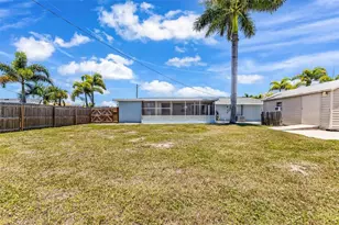 433 Glenridge Ave NW, Port Charlotte, FL 33952 - Photo 21