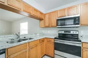 21034 Green Wing Ct, Land O Lakes, FL 34637 - Photo 7