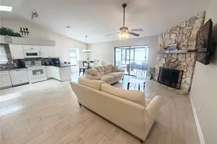 3612 75 Dr E, Sarasota, FL 34243 - Photo 7