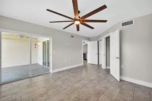 4910 Cougar Ct N, Naples, FL 34109 - Photo 19