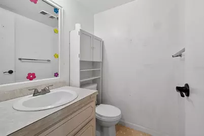 2050 Oleander Boulevard #6-105, Fort Pierce, FL 34950 - Photo 19