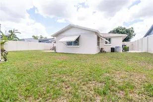 6710 Ranchwood Loop, New Port Richey, FL 34653 - Photo 21